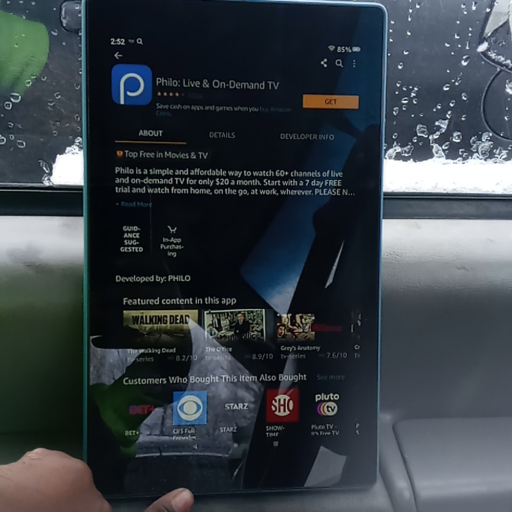 Amazon 10.5 inch tablet - Picture 3 of 4